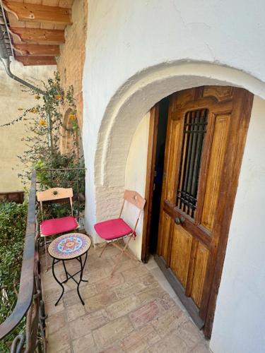 Oliva Courtyard Guesthouse