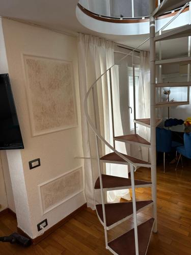 PARIOLI LUXURY SUITE III - image 13
