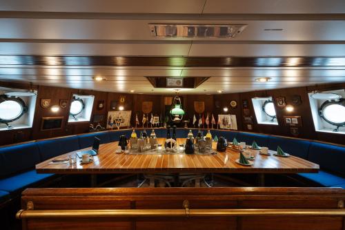 Alexander von Humboldt - Das Schiff 2