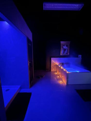 Suite jacuzzi fumeur - Location saisonnière - Tourcoing