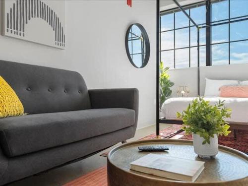 CozySuites Gorgeous SDO Downtown Pittsburgh in Pittsburgh, USA