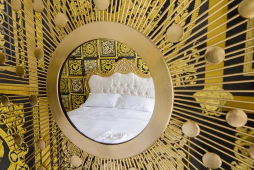 Deluxe 2 Bed Versace HotTub SkyTV