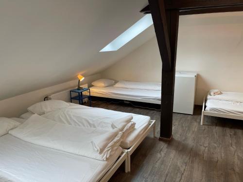 Clown and Bard Hostel - image 4