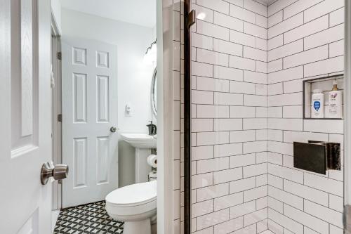 BBQ Ready Long Pond Retreat with Shared Pool Access