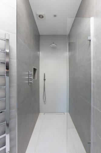 Luxurious Central Windsor Town House, Windsor (photo 4)