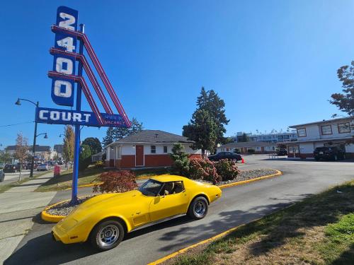 2400 Motel in Vancouver, Canada