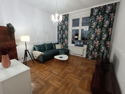 Tabago Studio 16, Nysa (foto 3)
