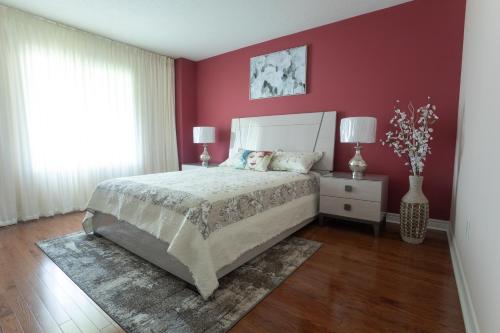 Main Floor Luxury Apartment - Vaughan