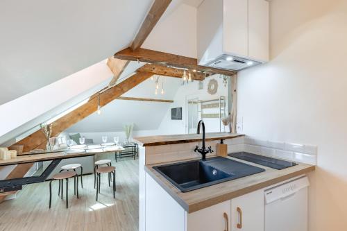 廚房, T2 cosy et chic près de la Défense et de Paris (T2 cosy et chic pres de la Defense et de Paris) in 邁松拉菲特