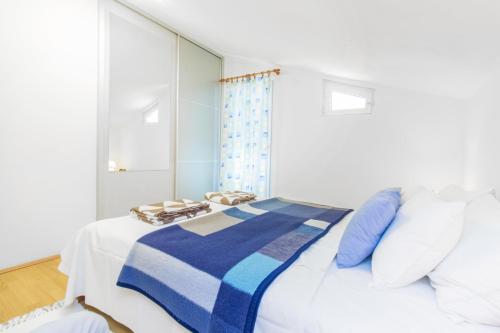 Oaza Tribunj Sea View - image 3