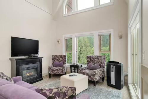 Harrison Lake Pets Welcome-3BR Penthouse Suite - Apartment - Harrison Hot Springs