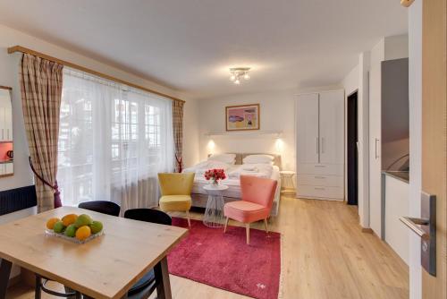 Good Value Apartments by Mountain Exposure - image 4