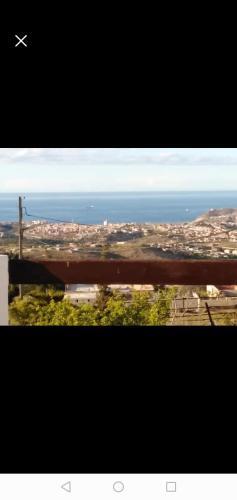 Villa de campagne dans les hauteurs, vue panoramique sur mer