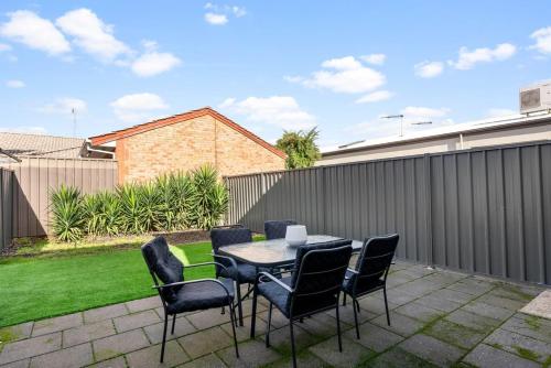 Mellow&Modernized Townhouse-3Beds-Quiet-Anzac Hwy near Adelaide repülőtér
