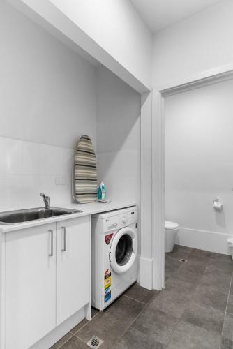 Mellow&Modernized Townhouse-3Beds-Quiet-Anzac Hwy near Adelaide repülőtér