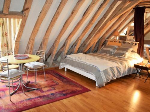 Gîte Loches, 2 pièces, 6 personnes - FR-1-381-268 (Gite de Charme Renove, Ideal Famille, Centre-Ville, WiFi, Parking Gratuit, Velo Bienvenue - FR-1-381) in 洛什