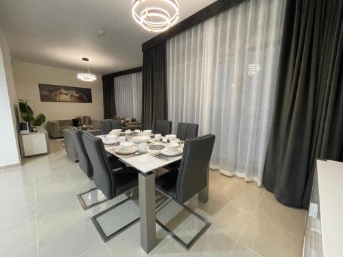 Luxury Hotel Apartments - Ajman Corniche UAE Luxury Hotel Apartments - Ajman Corniche UAE