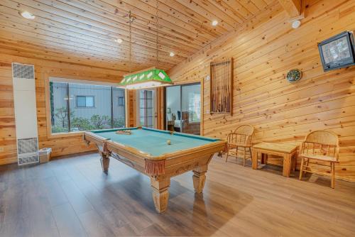 Four-Bedroom Holiday Home