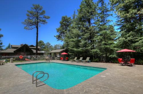 Swimming pool, Majestic Mountain Inn in Payson (AZ)