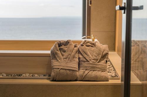 Yeonhwamoon Hotel Yeongdeok Room Type - Ocean Suite Double with BBQ package for 2 people
