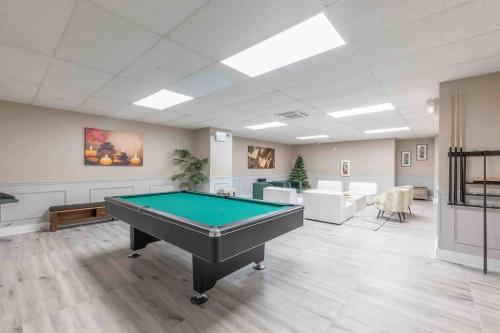 Eminent Near EWR & NYC w/ Gym in Newark, USA
