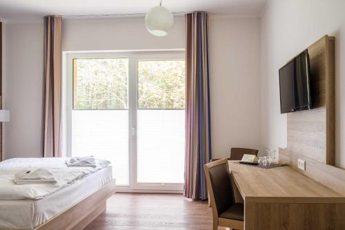 1 queen bed