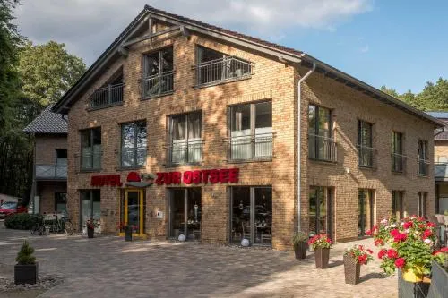 Hotel garni "Zur Ostsee" - GM 69370 in Müritz, Deutschland