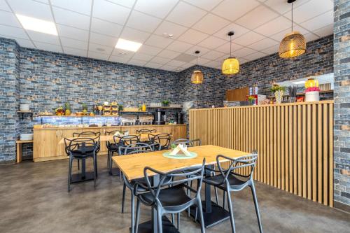 餐廳, Hotel A4 Wrocław - Bielany (Hotel A4 Wroclaw - Bielany) in 比拉尼-弗羅茨拉夫斯基