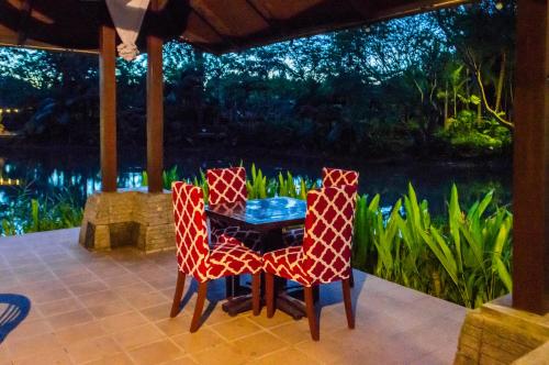 Sheridan Boutique Resort - 식음료(F&B)