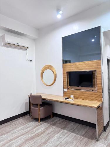 Jeamco Royal Hotel-Palawan near Immaculate Conception Cathedral
