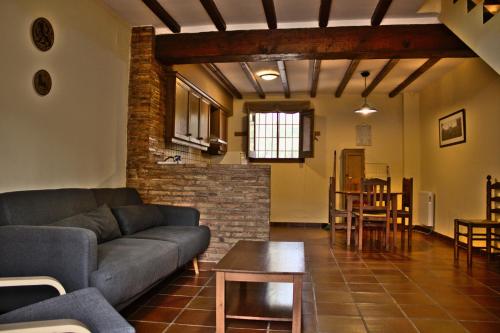 Masia de San Juan - castillo con piscina en plena Sierra Calderona in 阿爾圖拉