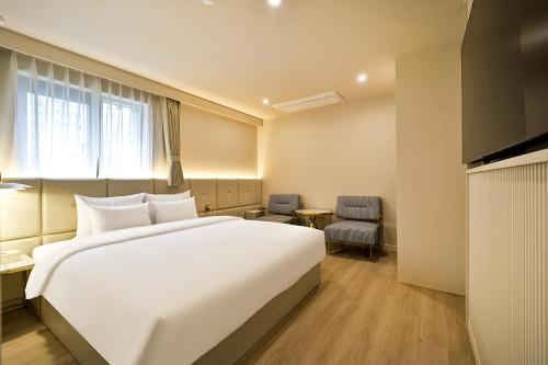 Denbasta Hotel Daeyeon - Фото 1