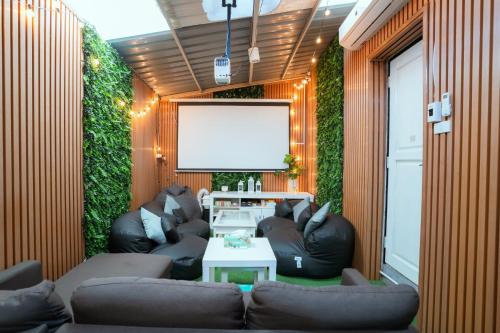 Ekkamai Buds & Beds - 420 Hostel - 편의 시설/서비스