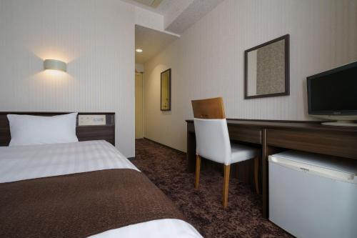 Single Room image 3