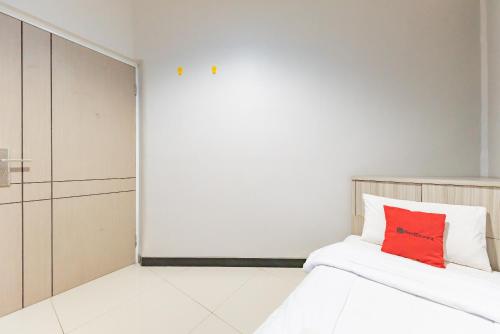Single Room image 4