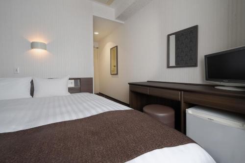 Double Room image 3