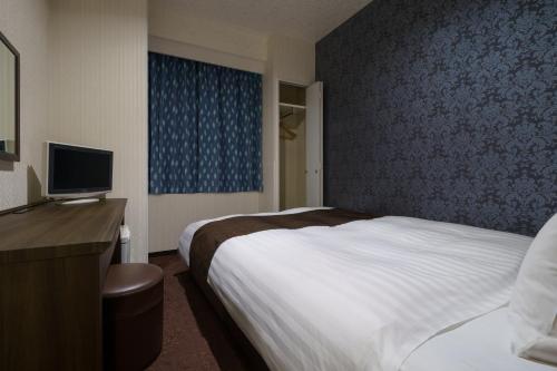 Double Room image 2