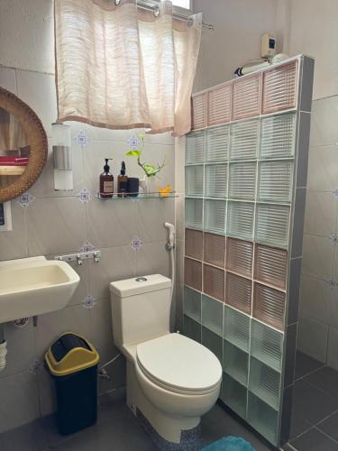 Family Room image 10