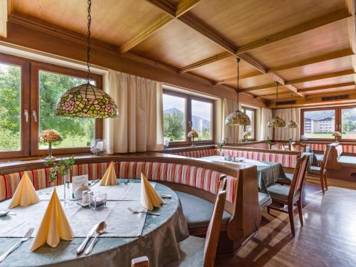 Restorāns, Hotel Neuwirt in Kirchdorf in Tirol