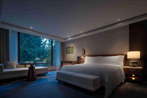 InterContinental Resort Jiuzhai Paradise, an IHG Hotel