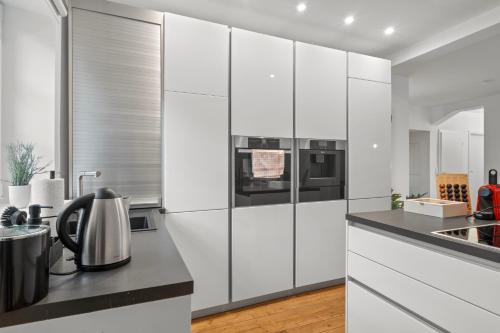 Traumhaft gelegene Altbau-Wohnung im Herzen von Weinheim - Parking in Weinheim