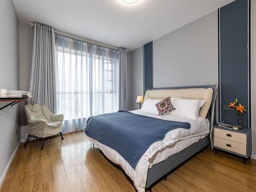 Annie Apartment 2505