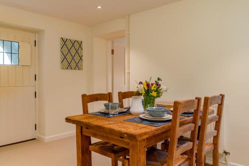 設施, Charlton Down Cottage in 泰特伯里