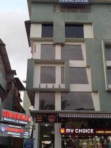 Exterior view, DWARKA LODGING & BOARDING in Suratakal