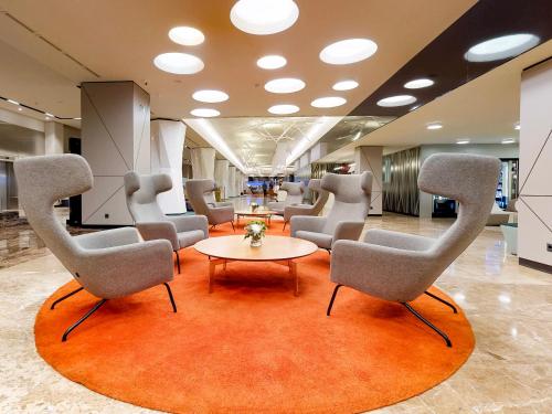 Lobby, Novotel Madrid Center in Salamanca