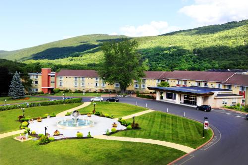 Top 11 Kosher-Friendly Hotels In The Catskills, New York - | Trip101