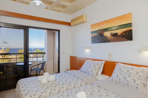 Double or Twin Room with View image 6