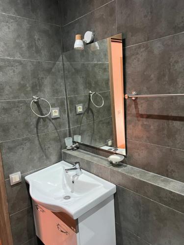 Appartement safran avec piscine - image 10