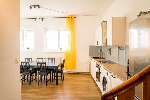 Three Bedroom plus big kitchen plus SelfCheckIn plus Street Parking, Berlín (foto 5)