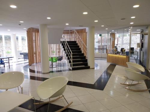 Residencia Universitaria Resa Siglo XXI - 로비